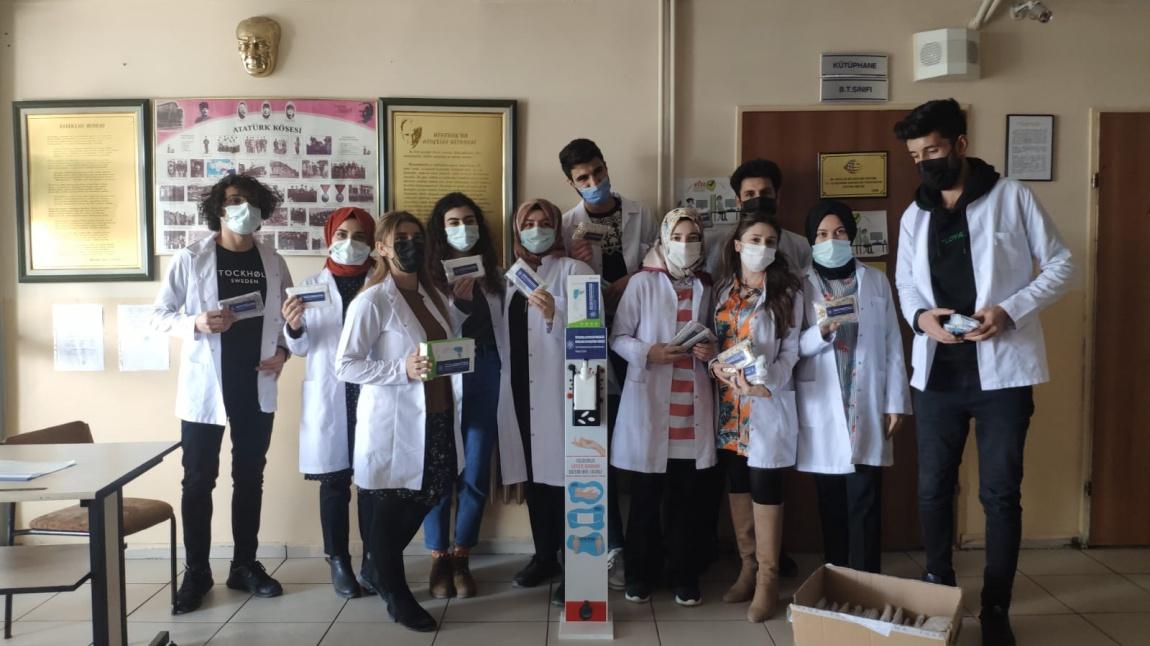 Atatürk Üniversitesi Hemşirelik Fakültesi Öğrencilerinden Medikal Malzeme Bağışı